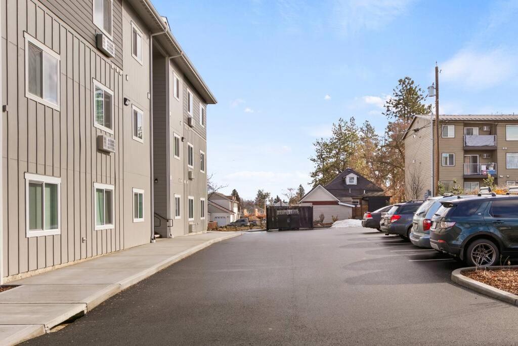 Appartamento Full Ada Unit - 2 Bed 2 Bath Unit Near Downtown Spokane Esterno foto